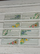 Load image into Gallery viewer, Vintage Floral Glass Place Cards | Set of 8
