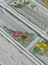 Load image into Gallery viewer, Vintage Floral Glass Place Cards | Set of 8
